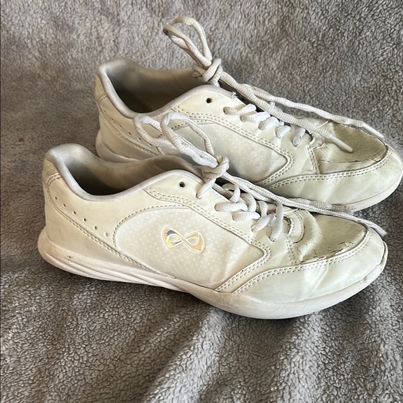 NFINITY Fearless Girls Cheer Shoes - Picture 1 of 2